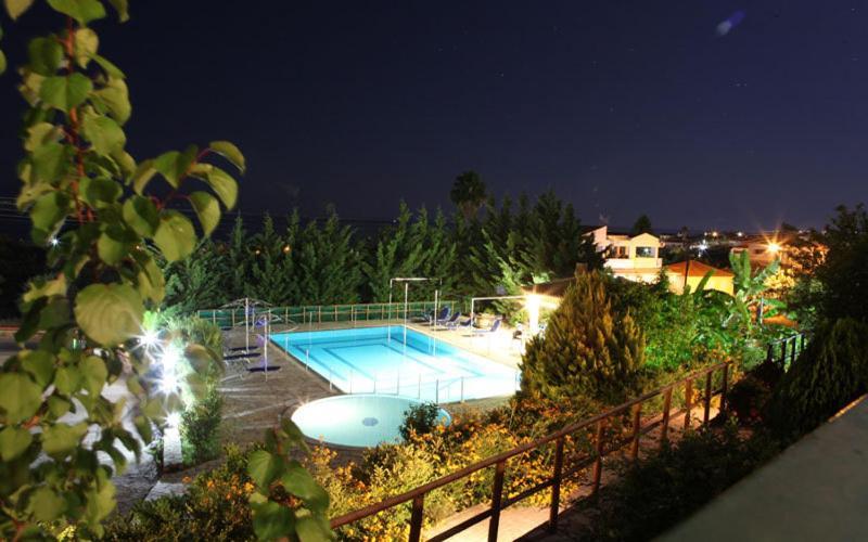 Il Villaggio Chrani Esterno foto